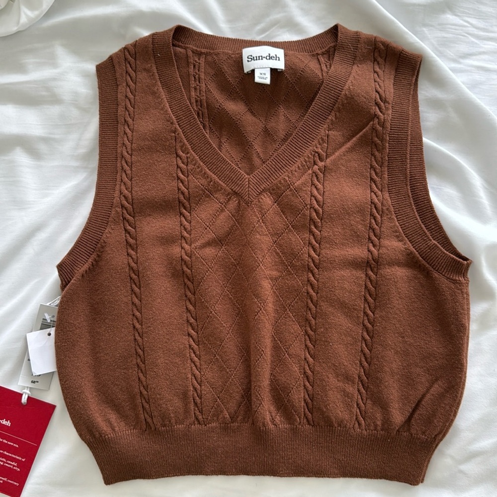Aritzia Brown Cable Knit Sweater Vest